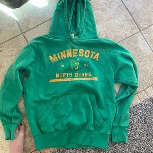 Minnesota Northstar‘s hockey sweatshirt